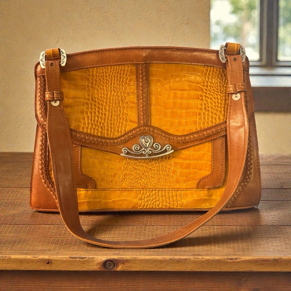 MC Marc Chantal Leather Purse